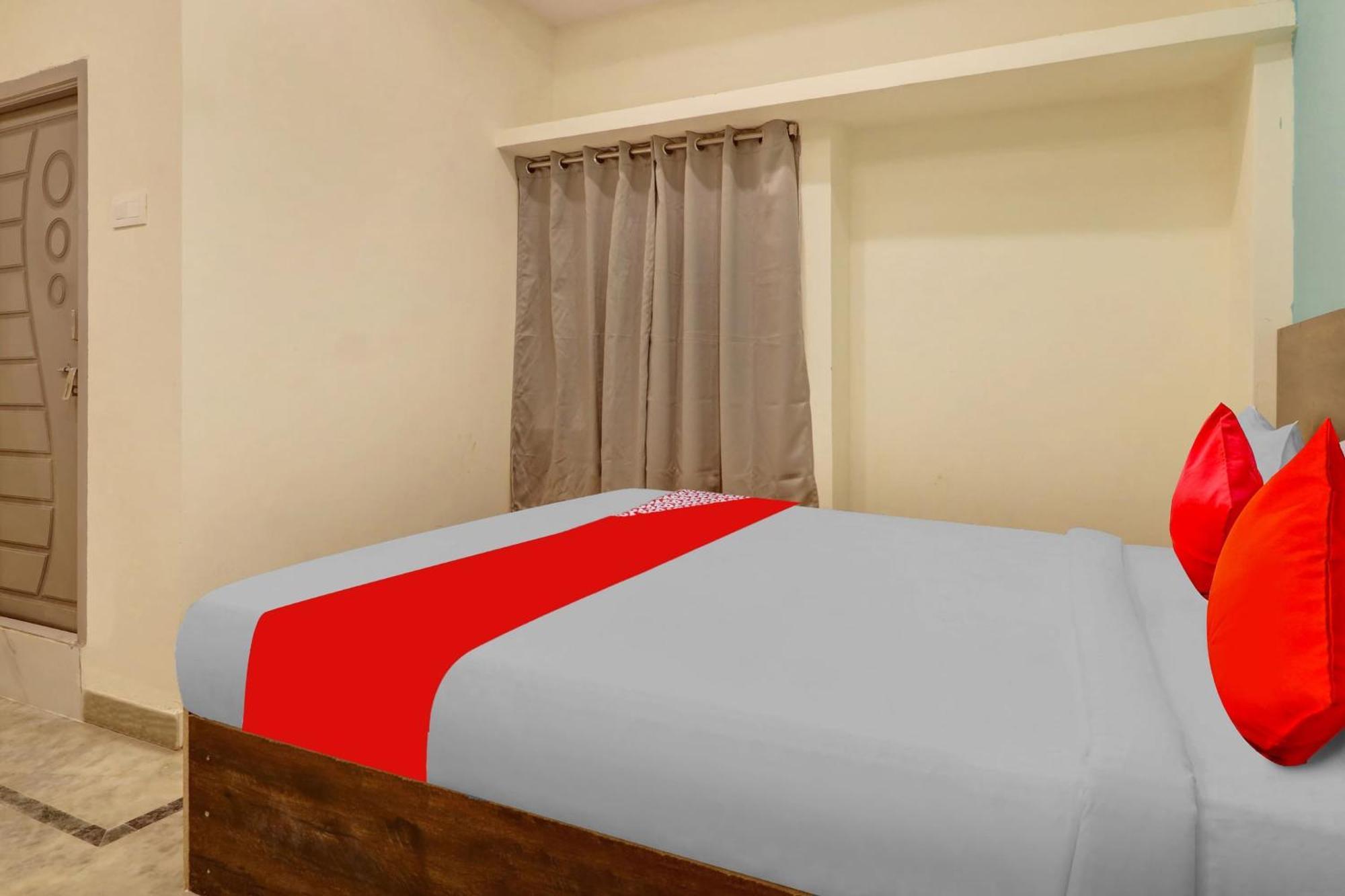 Hotel O R Square Sururnagar 外观 照片